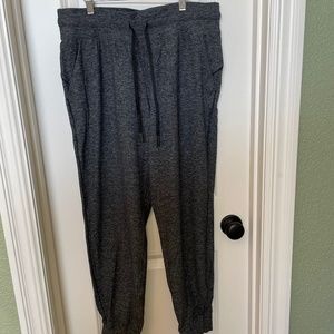 Lululemon Ready to Rulu High-Rise Jogger in Heathered Raceway Grey/Black Size 12